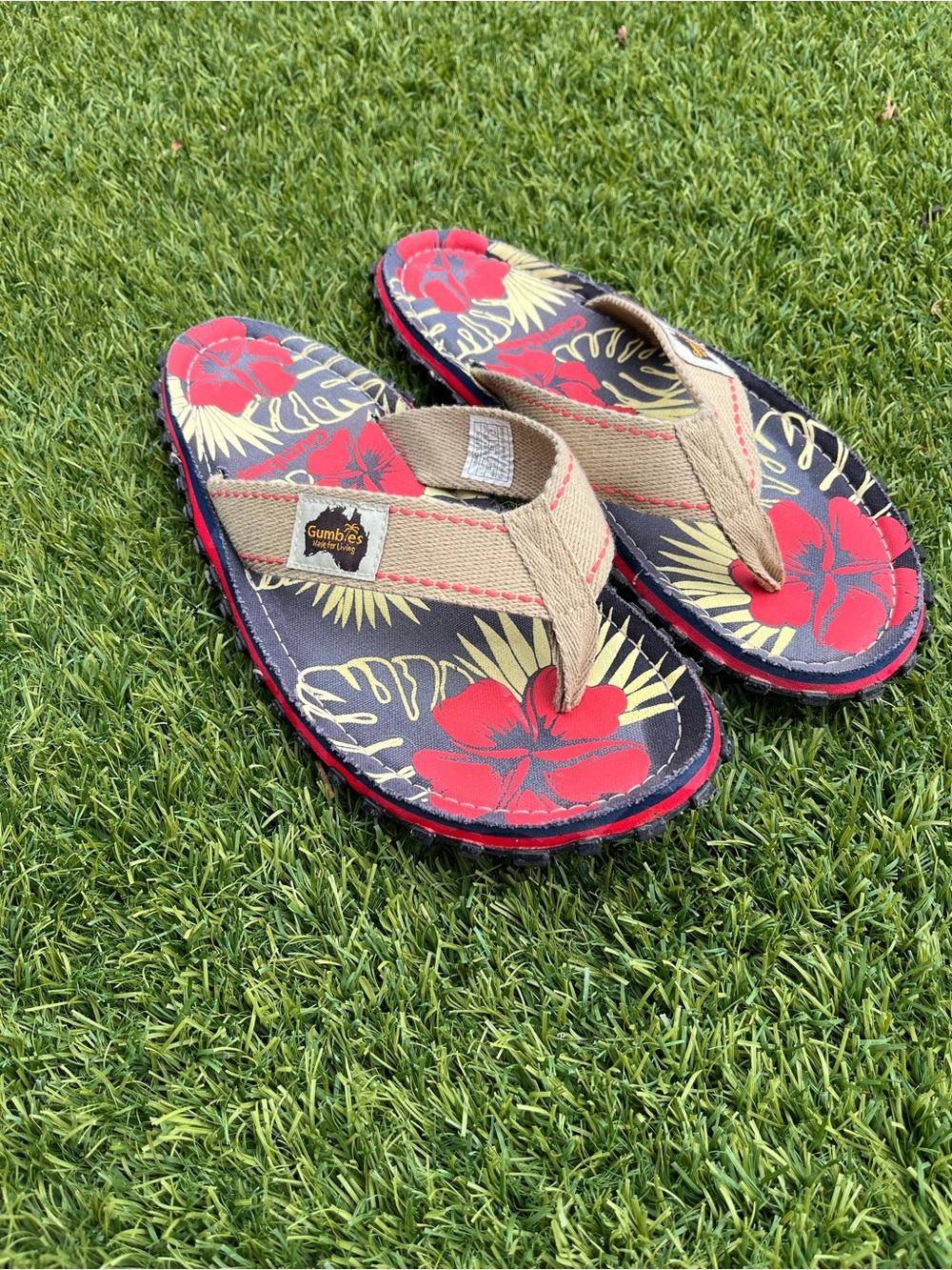 Gumbies Islander Flip-Flops In Denim Hibiscus Mens US Size 9/10 UK 8 EUR 42